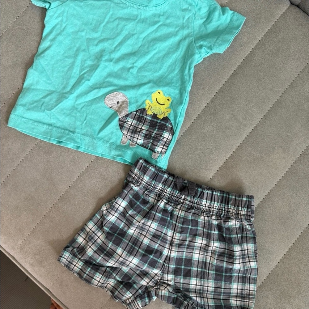 Turtle plaid matching tee & shorts set (6-9m)